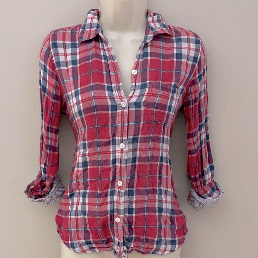 AMERICAN EAGLE WOMANS BUTTON DOWN